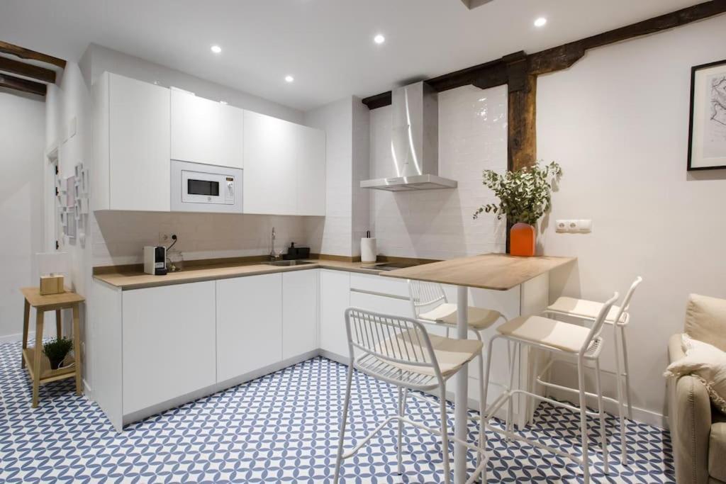Etxeburu Apartment Bilbao Luaran gambar